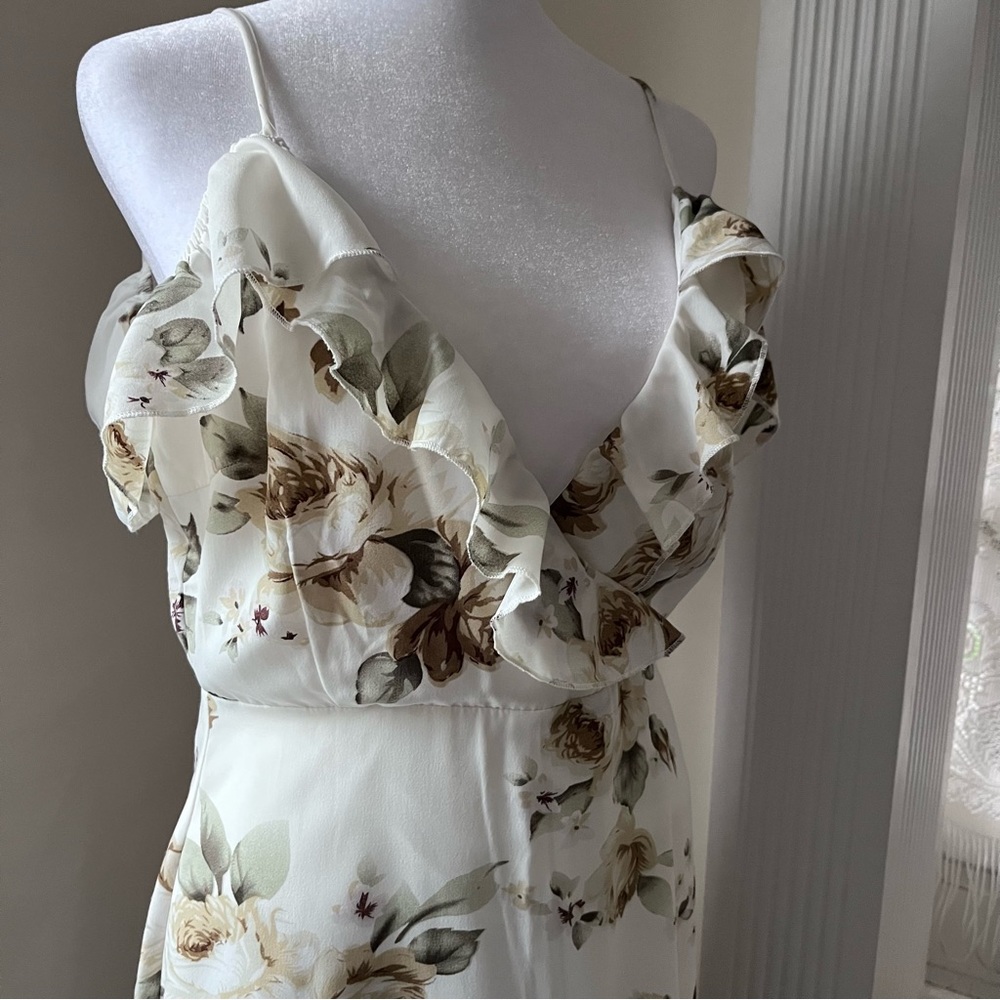 Boohoo Night Juanita cold shoulder floral frill midi skater dress - Picture 9 of 16